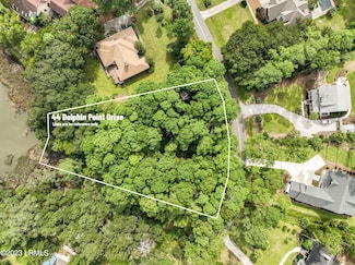44 Dolphin Point Dr, Beaufort, SC 29907