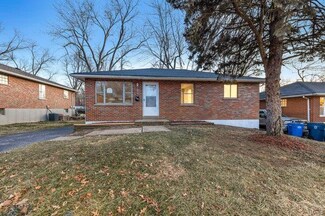 9016 Bessemer Ave, Saint Louis, MO 63134