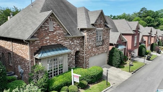 1595 Creekstone Cir, Birmingham, AL 35243