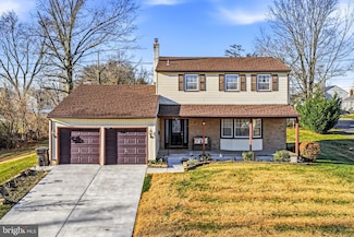 100 Diane Ave, Delran, NJ 08075