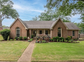 2477 Fairway Oaks Dr, Memphis, TN 38134