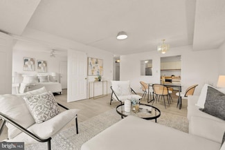 3800 Powell Ln Unit 804, Baileys Crossroads, VA 22041