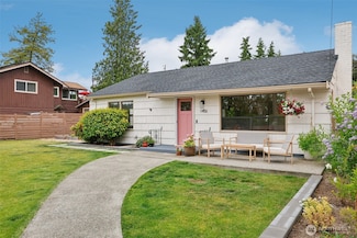 1456 N 128th St, Seattle, WA 98133