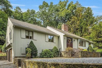 92 Sandra Ln, North Andover, MA 01845