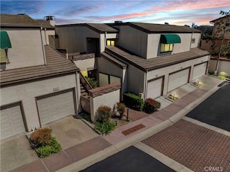 2602 N Harbor Blvd Unit 17, Fullerton, CA 92835