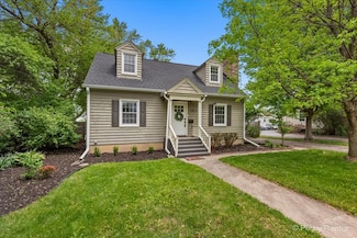 1315 W Galena Blvd, Aurora, IL 60506
