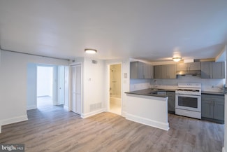 1726 Pine St Unit 4, Philadelphia, PA 19103