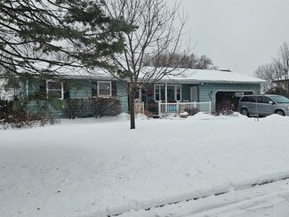 909 Farmer Ave, Tomah, WI 54660
