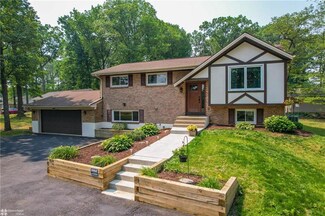 1634 Hickory Ln, Allentown, PA 18106