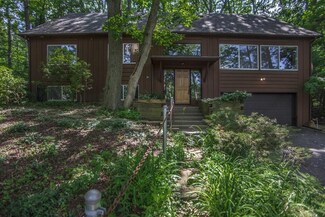 300 Riverview Dr, Ann Arbor, MI 48104
