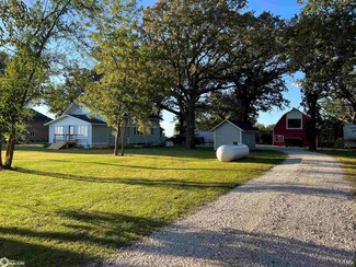 925 Stagecoach Rd, Coon Rapids, IA 50058