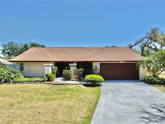 501 Sportsman Park Dr, Seffner, FL 33584