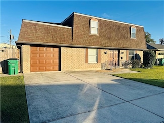 617 E Marlin Ct, Terrytown, LA 70056