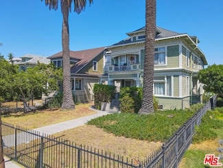 2324 Portland St, Los Angeles, CA 90007