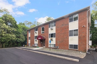 60 Bethel St Unit B2, Cranston, RI 02920