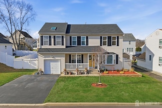 198 Arlington Ave, Cliffwood, NJ 07721