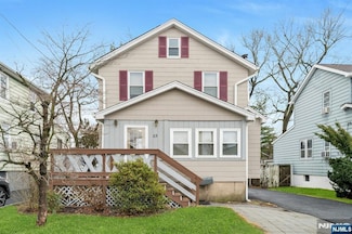 83 Mckinley Ave, Dumont, NJ 07628
