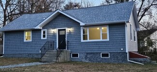 189 Stonegate Ln, Stanhope, NJ 07874