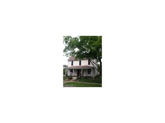 303 Beaver St, Newcomerstown, OH 43832