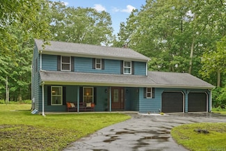 142 Sunset Dr, Danielson, CT 06239