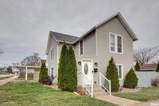 1201 N 12th St, Quincy, IL 62301