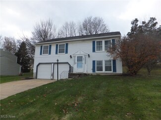 2436 Silver Springs Dr, Stow, OH 44224