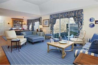 433 Dedham St Unit D, Newton Center, MA 02459