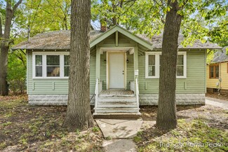 3012 9th St, Muskegon, MI 49444
