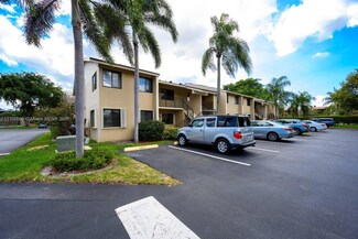 100 SE 7th St Unit 7, Deerfield Beach, FL 33441