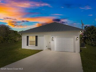 438 13th Ln SW, Florida Ridge, FL 32962