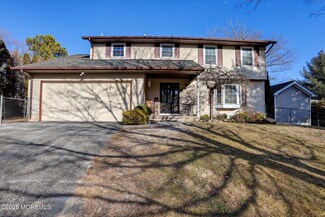 4 Wisconsin Dr, Jackson, NJ 08527