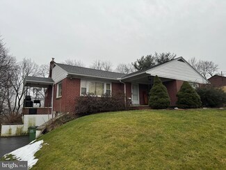 16 Arwin Dr, Hummelstown, PA 17036