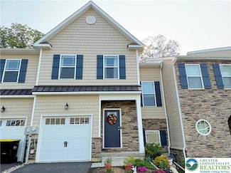 4498 Benjamin Ct, Emmaus, PA 18049