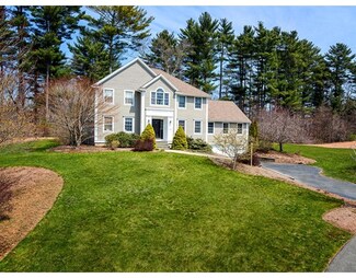 78 Saunders Ln, Rowley, MA 01969
