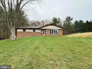 11003 Marty St NW, Cumberland, MD 21502