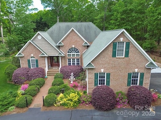 2400 Saint John Rd, East Bend, NC 27018