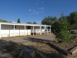 1710 Winchester Dr, Bosque Farms, NM 87068