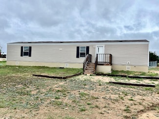6150 State Highway 16 S, Pipe Creek, TX 78063