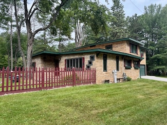 216 4th Ave, Woodruff, WI 54568