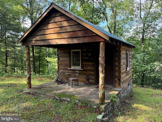 552 Twin Flower Ln, Slanesville, WV 26704