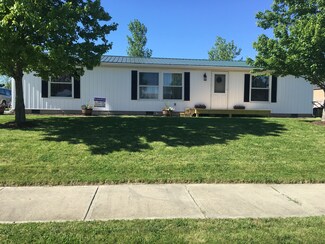 446 Sage Ct, Greenfield, IN 46140
