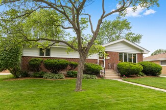 452 S Princeton Ave, Itasca, IL 60143
