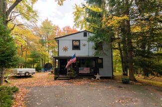 11 Lupine Dr, Lake Harmony, PA 18624