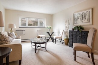 1075 Chestnut St Unit 2, Newton Upper Falls, MA 02464