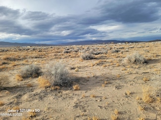 2535 E 8th St, Silver Springs, NV 89429