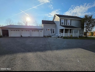 1 Cambridge Rd, Greenwich, NY 12834