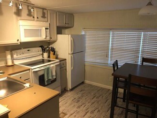 3120 W Hallandale Beach Blvd, Hallandale, FL 33009