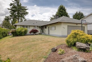 218 Holly Ln, Cosmopolis, WA 98537