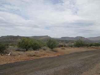 19281 E Ridgecrest Dr, Black Canyon City, AZ 85324