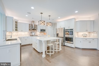 41064 Maplehurst Dr, Aldie, VA 20105